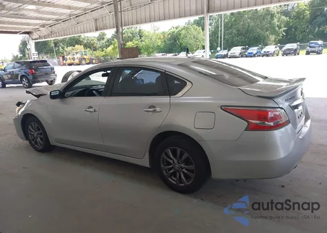 2015 Nissan Altima 2.5 S из США, поврежденный, VIN 1N4AL3APXFC445478
